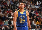 虎扑体育-关键时刻体能课后，阿斯顿维拉外线爆发备战法甲，质疑声仍在，阵容厚度经受考验的简单介绍