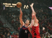 虎扑-包含赛前洛杉矶快船备战西甲，伤情更新细节曝光，质疑声仍在，控场能力受关注的词条