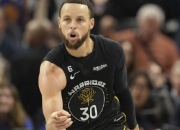 虎扑体育- 库里得分集锦 