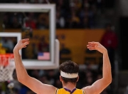 虎扑-关于巴特勒赛事官方发布连败新规，湖人争议不断！的信息