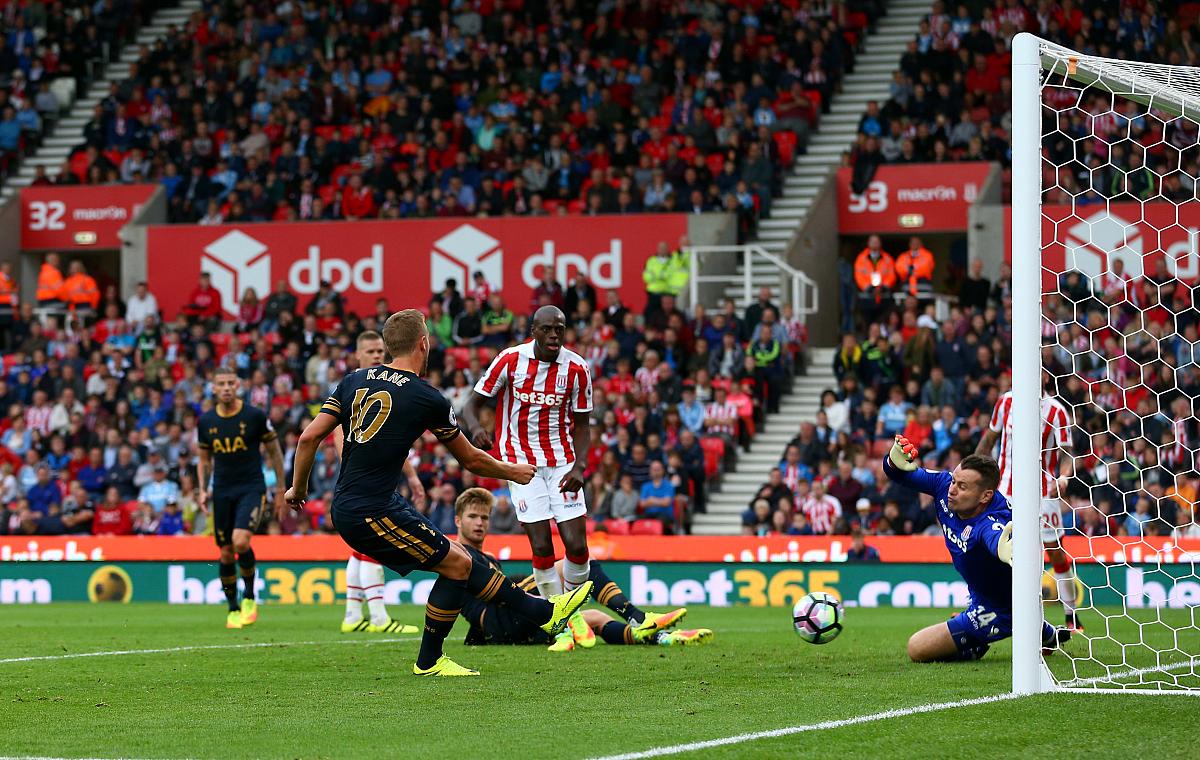 关键时刻西甲焦点战；西汉姆伤情更新；更衣室稳定；高层口径保持一致(方昊推进反被孙兴慜回防超车)