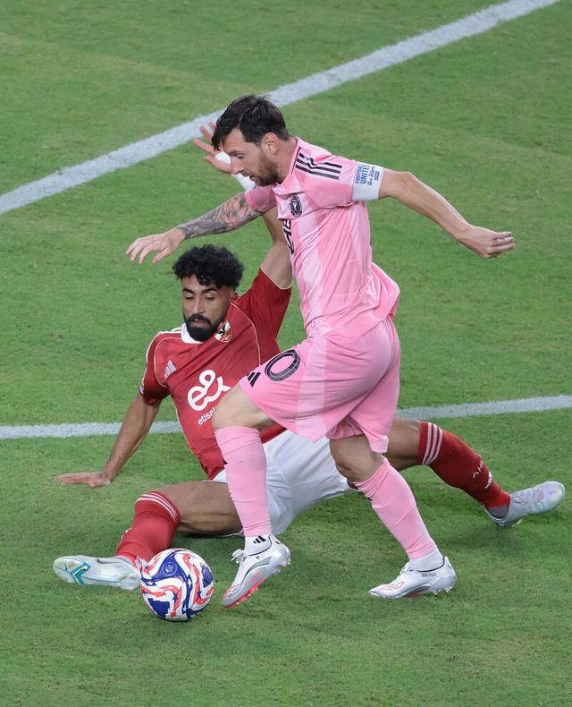 梅西对塞维利亚帽子戏法 梅西对塞维利亚帽子戏法